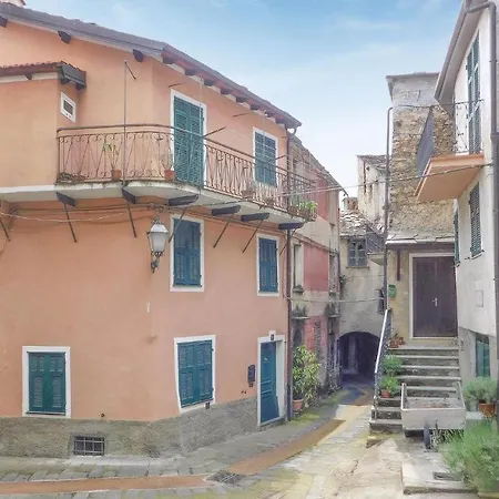 Amazing In Cosio D'arroscia W/ 3 Bedrooms Ferienhaus Montegrosso Pian Latte